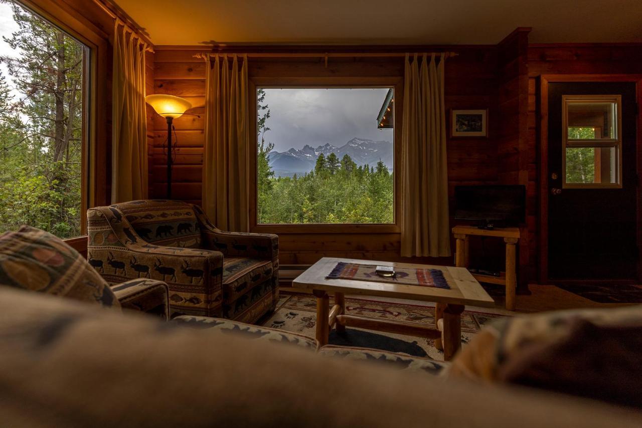 Mica Mountain Lodge & Log Cabins Tête Jaune Exterior foto
